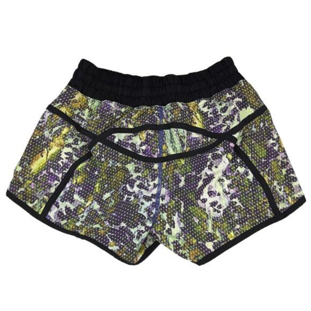 Lululemon Tracker Short III In Floral Sport White Multi / Black 4 - Picture 9 of 10
